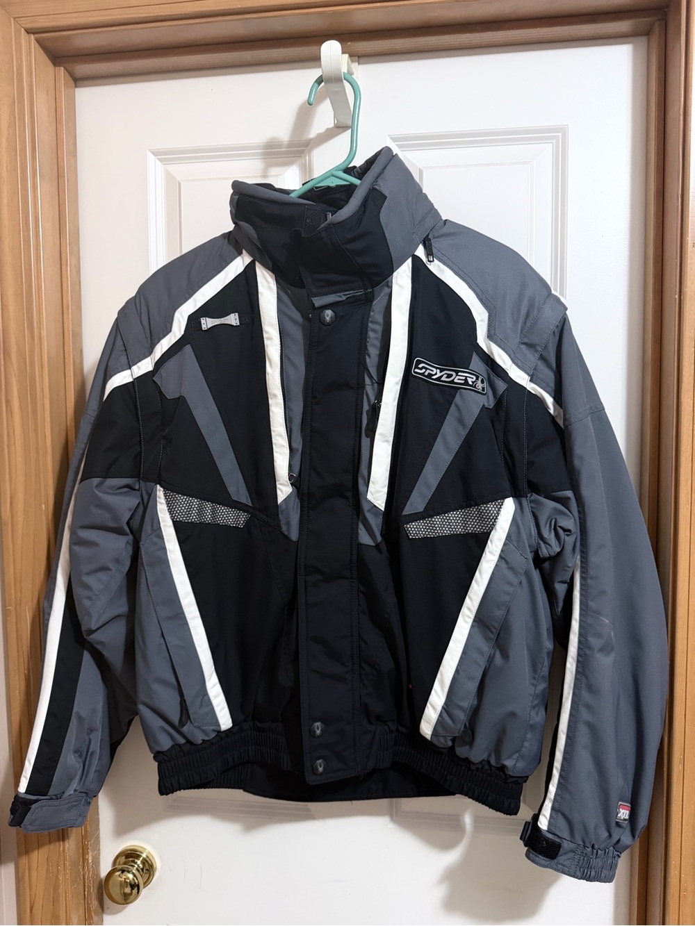 Spyder Black and Gray Men's Ski Jacket with White Accents